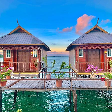 Parapat Water Village Resort Semporna Exteriér fotografie