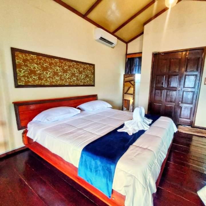 Parapat Water Village Resort Semporna Exteriér fotografie