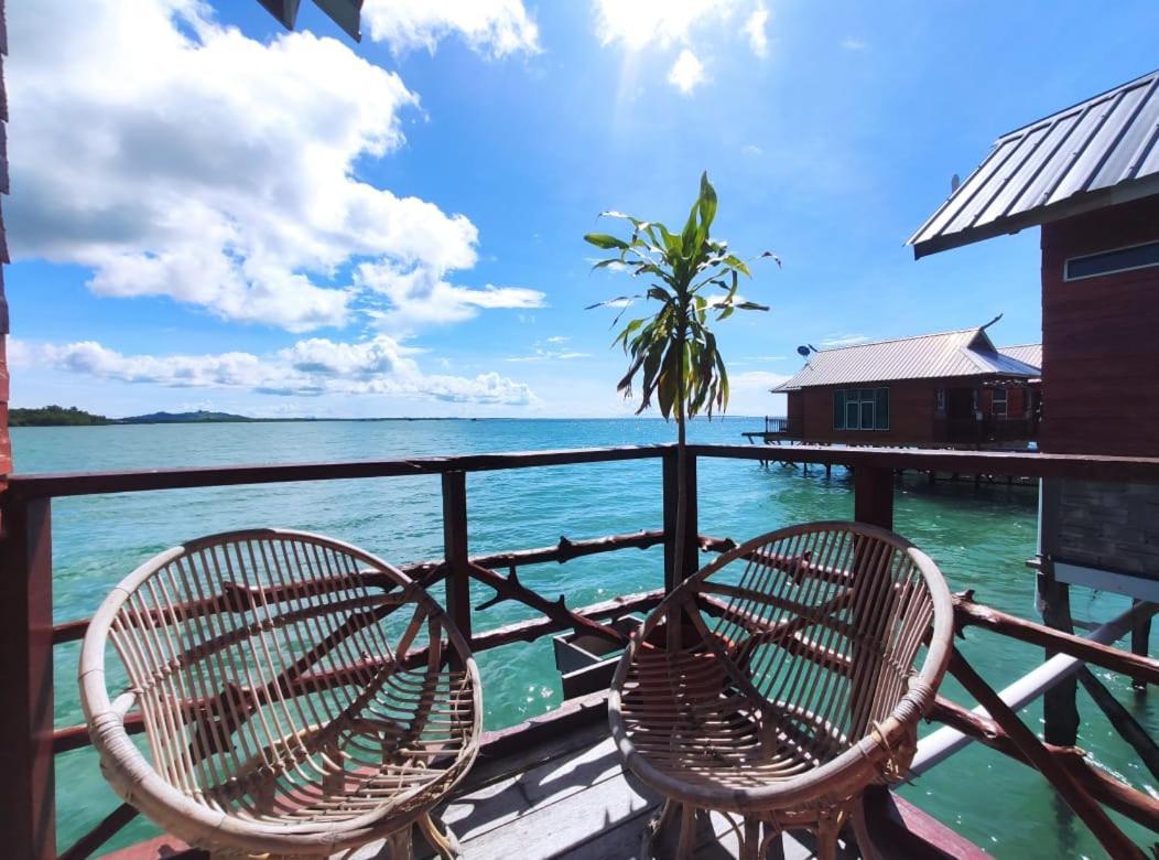 Parapat Water Village Resort Semporna Exteriér fotografie