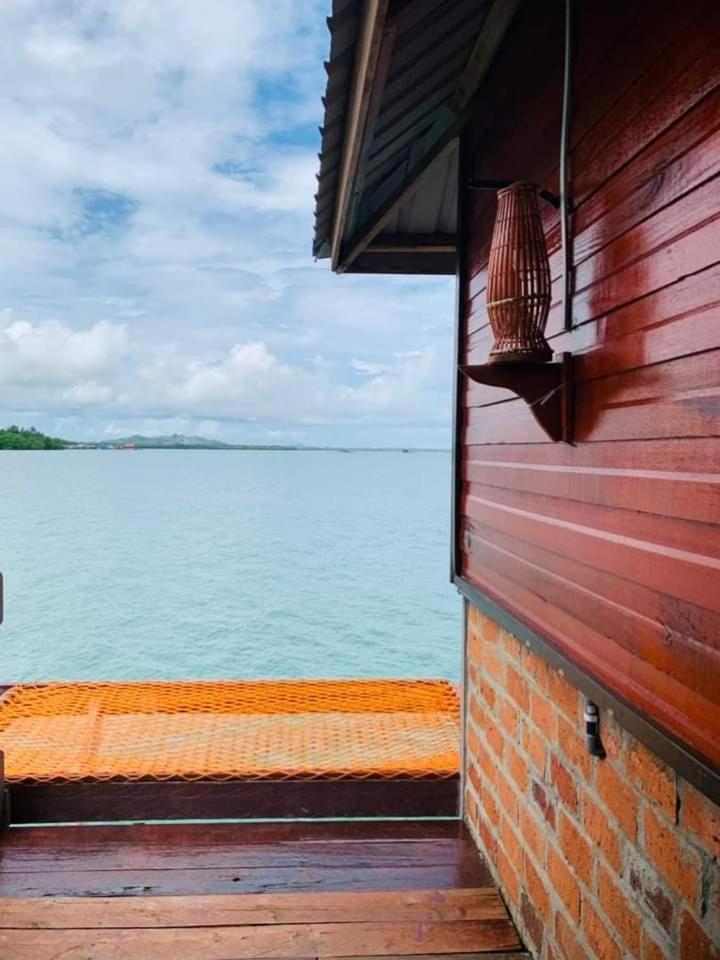 Parapat Water Village Resort Semporna Exteriér fotografie
